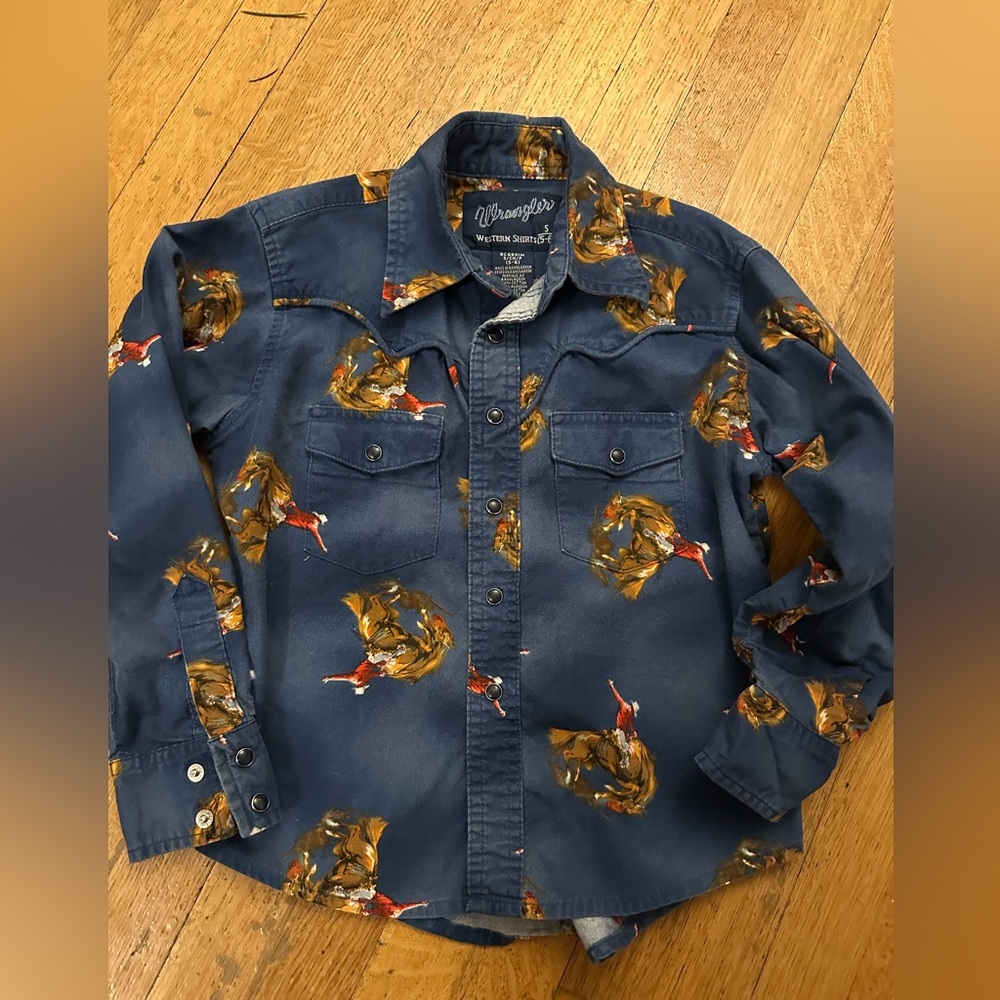 Vintage Wrangler button up with pearl buttons